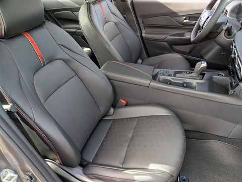 New 2026 Nissan Sentra SR w/ SR Premium Package FWD image 30