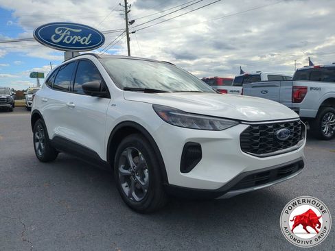 New 2026 Ford Escape ST-Line w/ Tech Pack #1 FWD image 9
