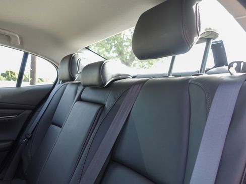 Used 2025 MAZDA MAZDA3 s image 22