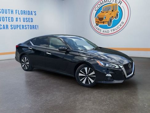 Used 2019 Nissan Altima 2.5 SL FWD image 8