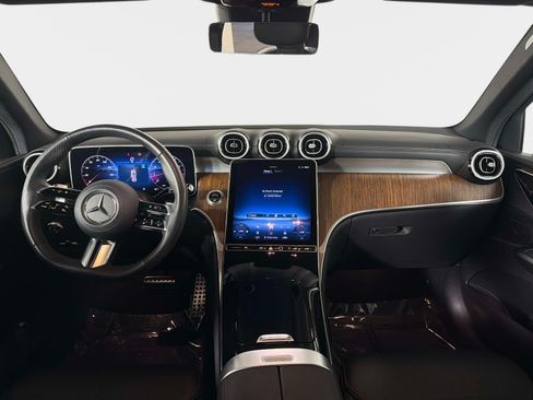 Used 2025 Mercedes-Benz GLC 300 4MATIC w/ AMG Line image 35