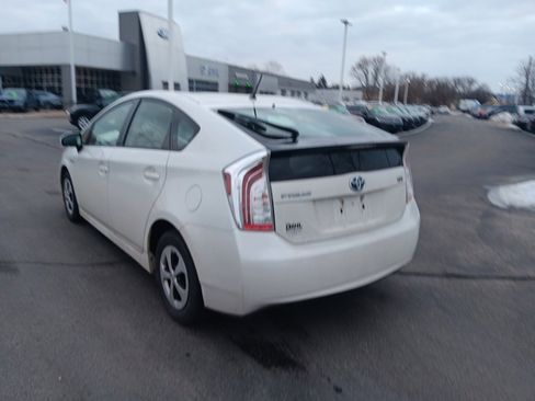 Used 2014 Toyota Prius Two image 8
