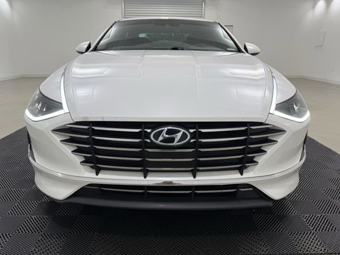 Used 2021 Hyundai Sonata SE image 2