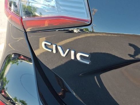 Certified 2024 Honda Civic EX-L image 30