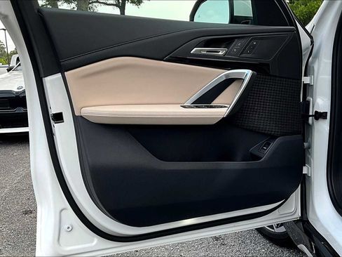 New 2025 BMW X1 xDrive28i w/ Technology Package image 10