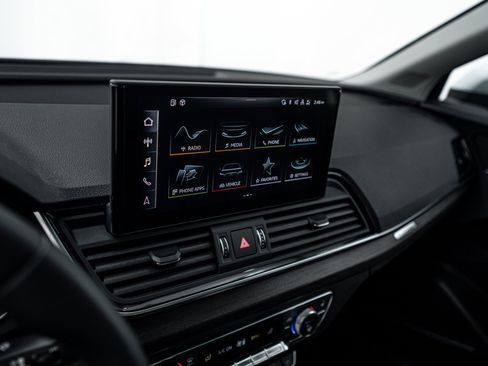 Certified 2023 Audi Q5 2.0T Premium Plus w/ Premium Plus Package AWD/4WD image 14