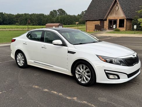 Used 2015 Kia Optima EX w/ EX Premium Package FWD image 2