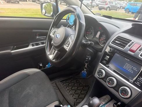 Used 2017 Subaru Crosstrek 2.0i Premium AWD/4WD image 13