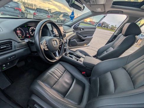 Used 2021 Honda Accord EX-L image 18