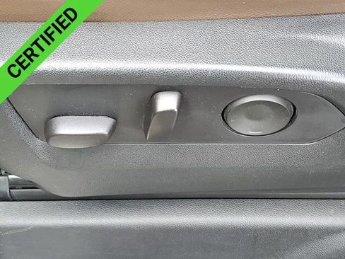 Certified 2021 Chevrolet Tahoe High Country AWD/4WD image 40