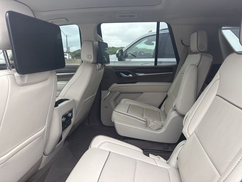 Used 2021 GMC Yukon Denali w/ Denali Ultimate Package AWD/4WD image 13