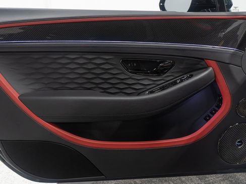 Used 2025 Bentley Continental GT Speed image 37