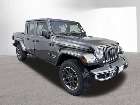 Used 2023 Jeep Gladiator Overland AWD/4WD image 3