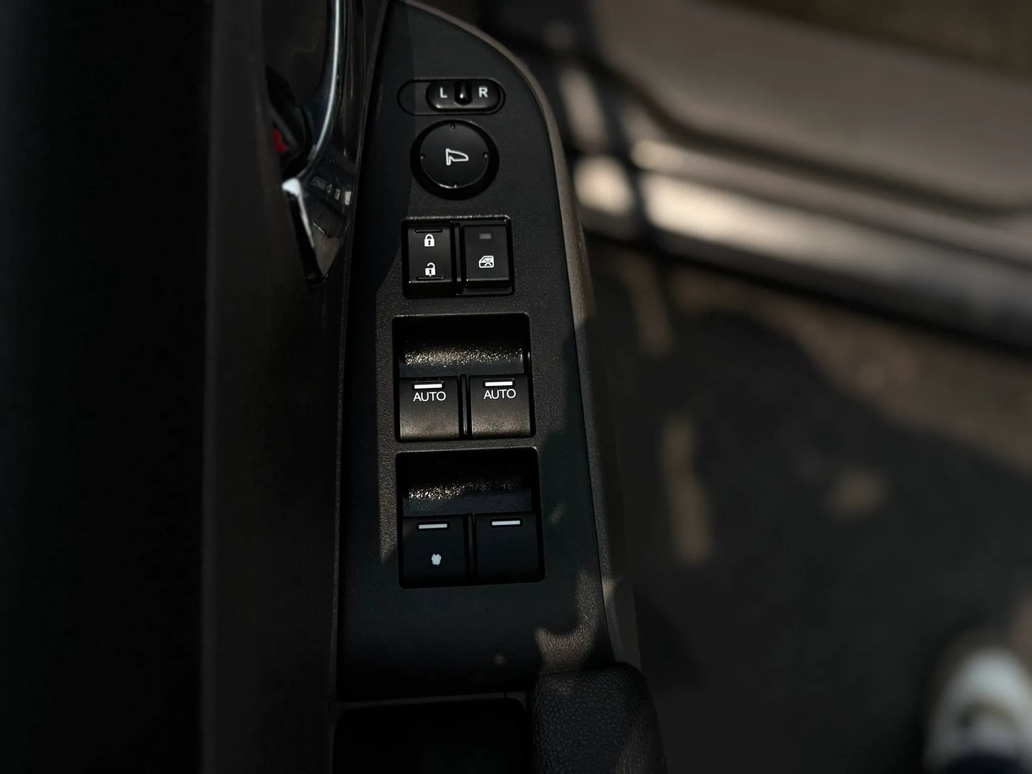 Used 2016 Honda Odyssey EX-L image 32