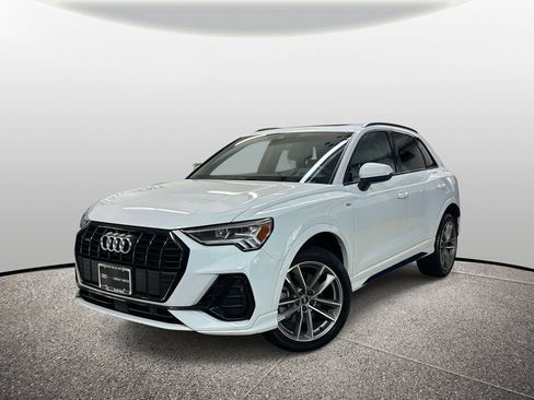 Used 2023 Audi Q3 2.0T Premium Plus w/ Premium Plus Package AWD/4WD image 1