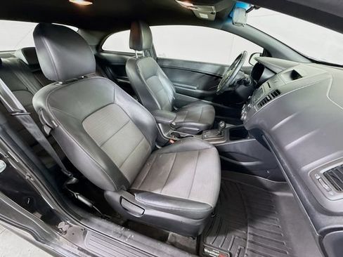 Used 2015 Kia Forte Koup SX FWD image 28
