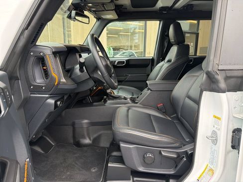 Certified 2024 Ford Bronco Badlands AWD/4WD image 12