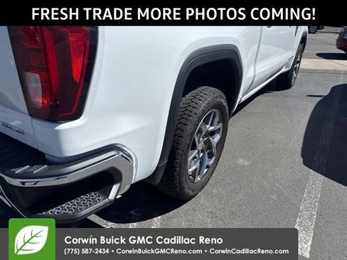 Used 2025 GMC Sierra 1500 SLE w/ Preferred Package AWD/4WD image 3