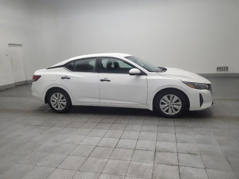 Used 2025 Nissan Sentra S FWD image 11