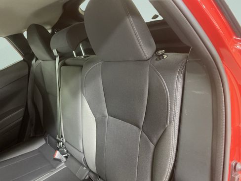 Used 2025 Subaru Crosstrek 2.5i Premium AWD/4WD image 11