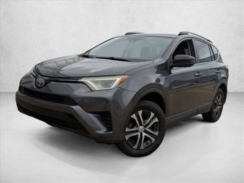 Used 2017 Toyota RAV4 LE image 1