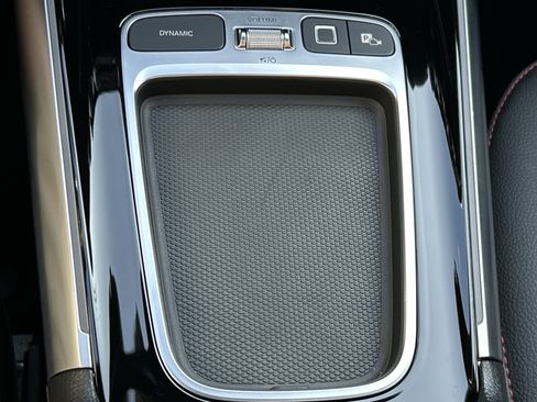 Certified 2025 Mercedes-Benz GLA 250 image 35