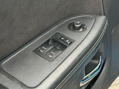 Used 2009 Dodge Challenger SRT8 w/ Spring Special Group RWD image 12