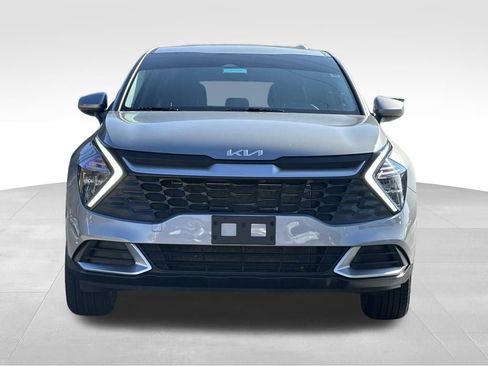 Used 2023 Kia Sportage LX image 7