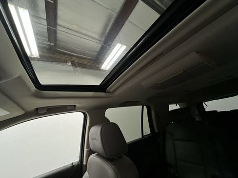 Used 2016 GMC Yukon Denali w/ Open Road Package AWD/4WD image 19