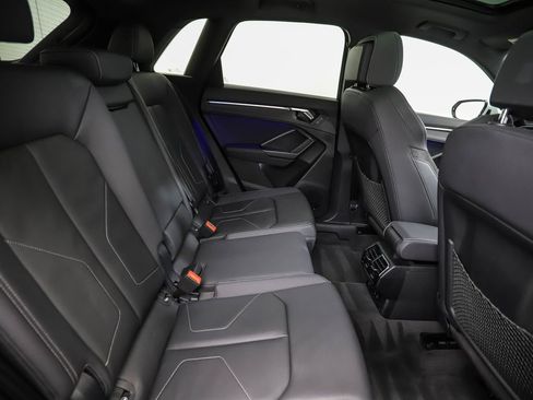 Used 2022 Audi Q3 2.0T Premium Plus w/ Premium Plus Package image 27