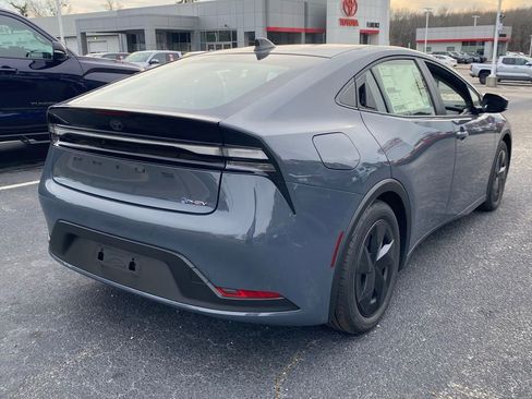 New 2026 Toyota Prius Plug-In Hybrid image 12