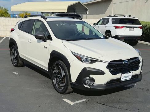 New 2026 Subaru Crosstrek 2.5i Limited w/ Crosstrek Mirror Package AWD/4WD image 2