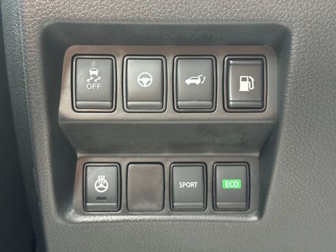Used 2019 Nissan Rogue SL w/ Premium Package FWD image 17