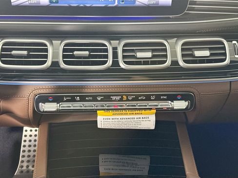 New 2026 Mercedes-Benz GLE 53 AMG 4MATIC Coupe image 16