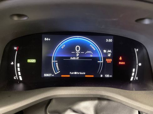 Used 2025 Toyota Camry LE FWD image 18