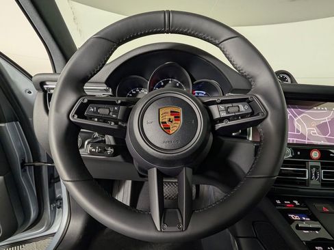 New 2026 Porsche Macan AWD/4WD image 36