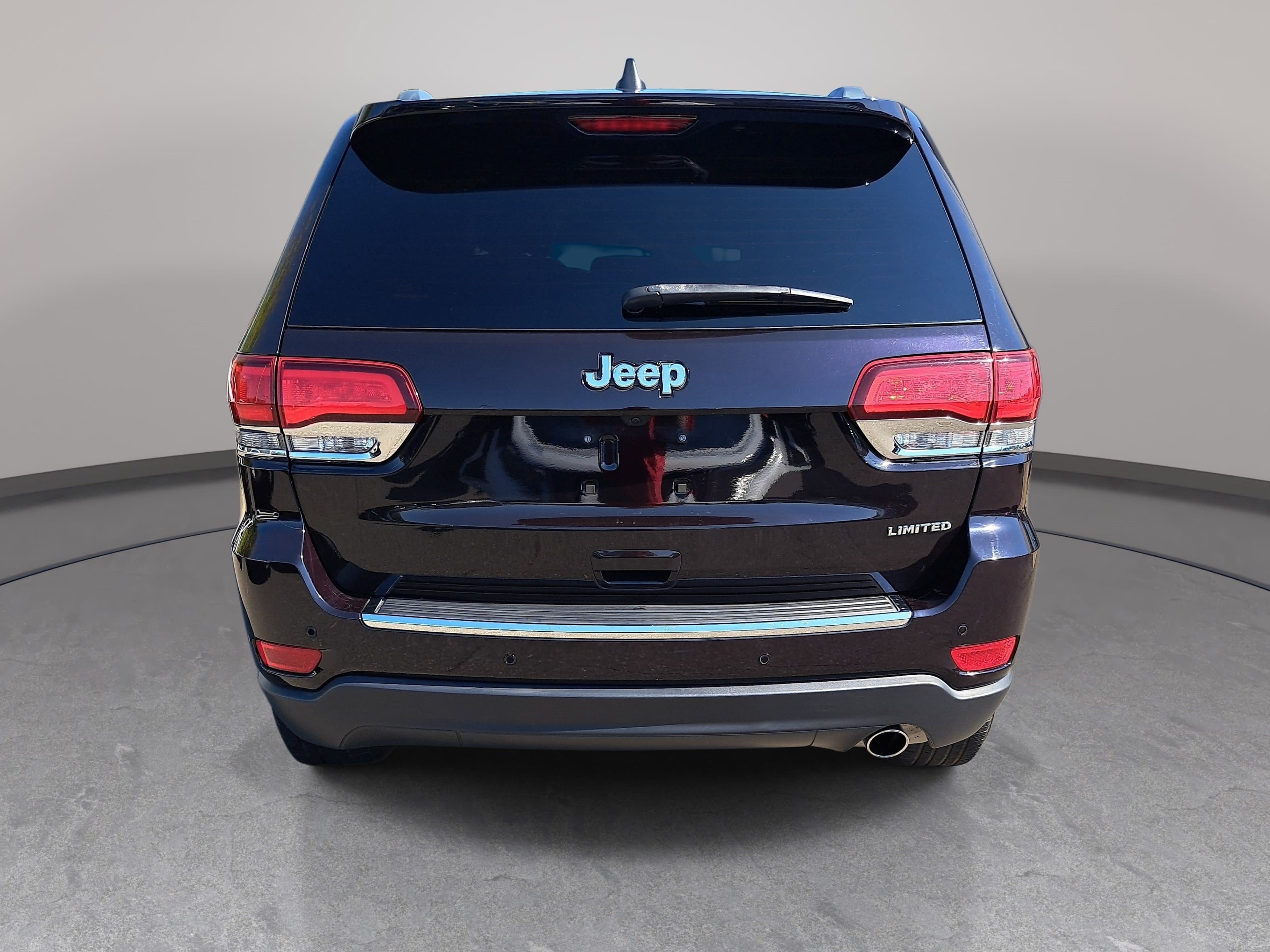 Used 2021 Jeep Grand Cherokee Limited RWD image 6