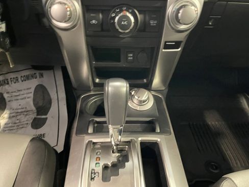 Used 2018 Toyota 4Runner SR5 Premium image 13