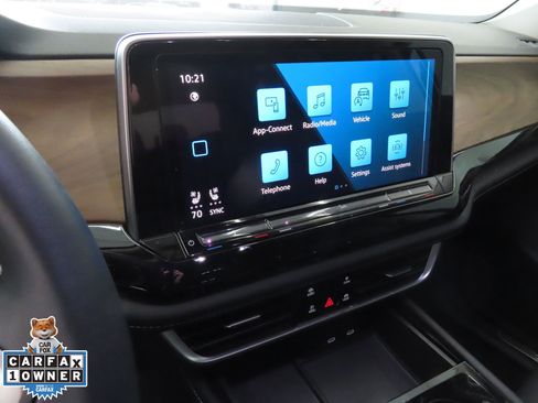 Used 2024 Volkswagen Atlas SE image 18