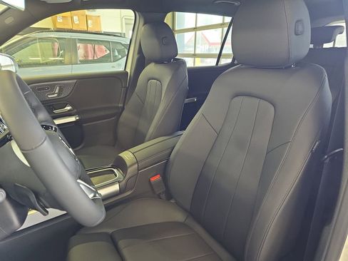 New 2026 Mercedes-Benz GLB 250 GLB 250 image 16