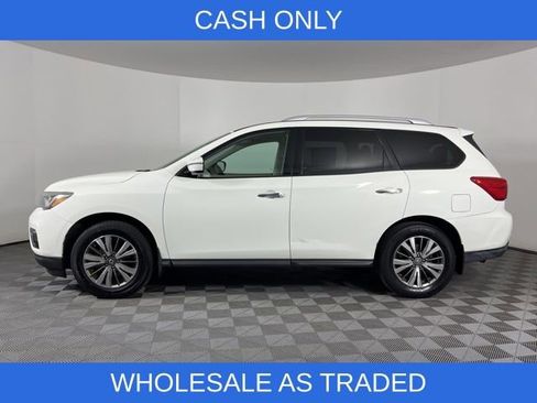 Used 2017 Nissan Pathfinder S image 5