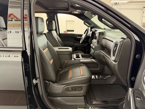 Used 2021 GMC Sierra 1500 AT4 w/ AT4 Preferred Package AWD/4WD image 46