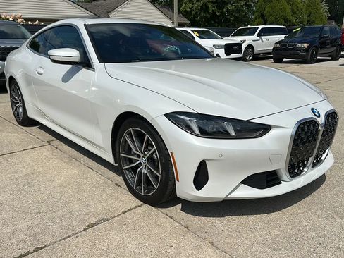 Used 2025 BMW 430i Coupe w/ Premium Package RWD image 3