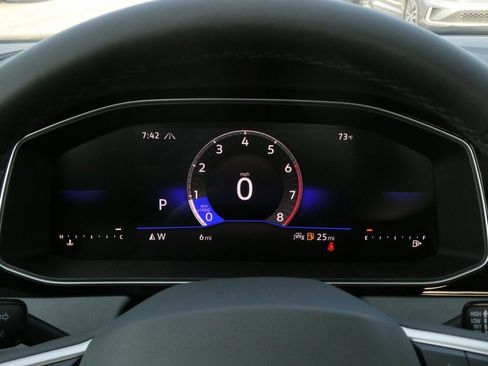 New 2025 Volkswagen Jetta SE image 5