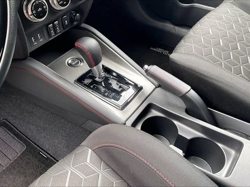 Used 2024 Mitsubishi Outlander Sport LE AWD/4WD image 16
