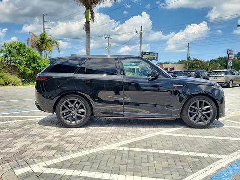 Used 2023 Land Rover Range Rover Sport SE Dynamic AWD/4WD image 6