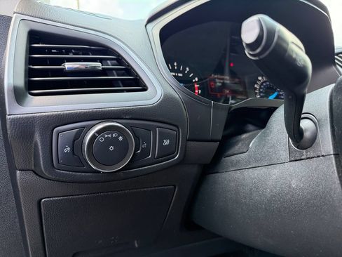 Certified 2020 Ford Edge SE FWD image 19