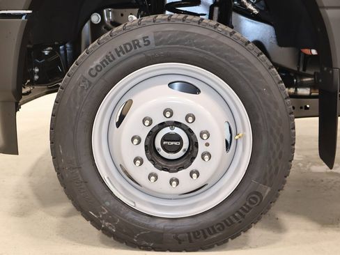 New 2026 Ford F550 4x4 Regular Cab Super Duty image 23