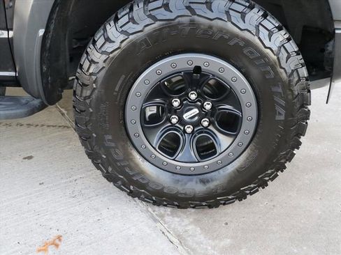 Used 2023 Ford F150 Raptor w/ Raptor Carbon Fiber Package image 7