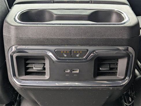 Used 2024 Chevrolet Silverado 2500 High Country w/ High Country Premium Package image 17